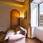 Prestigious Piazza Navona Rzym