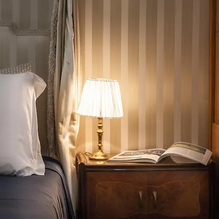 Prestigious Piazza Navona Rom
