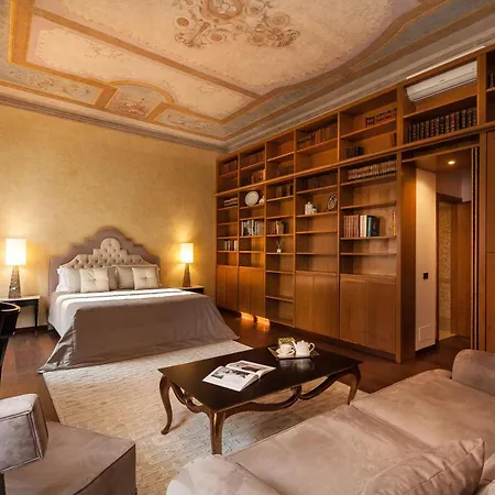 Prestigious Piazza Navona * Rom