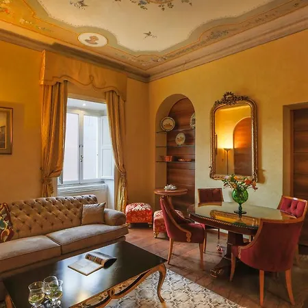 Prestigious Piazza Navona * Rom