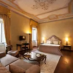Prestigious Piazza Navona Rom